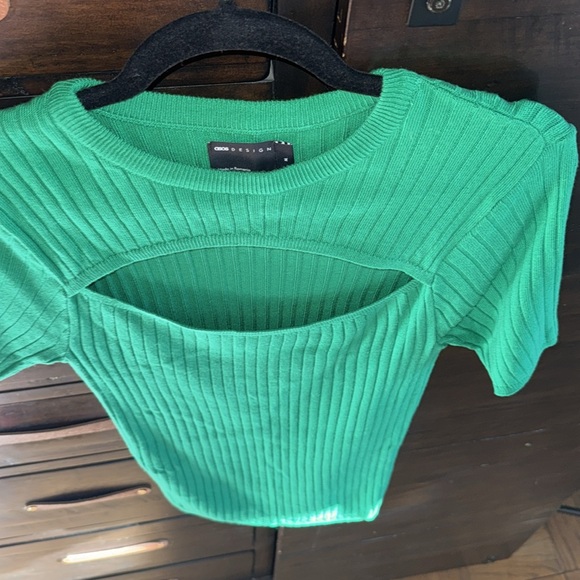 Green ribbed short sleeve shirt with keyhole across the chest men’s size medium - Picture 6 of 9